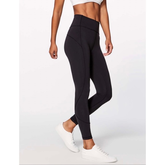 lululemon athletica Pants - Lululemon size 6 In Movement tight 7/8 length